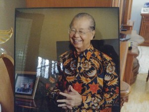 Kisah Cosmas Batubara Dimarahi Bung Karno dan Nasi Goreng Buatan Mega