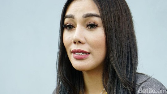 5 Fakta Soal Female Dj Bebby Fey Yang Seksi