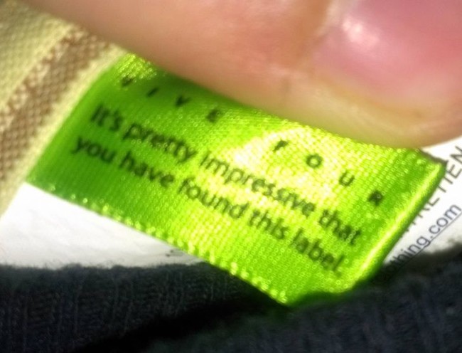 Label digunakan untuk memberi penghargaan kepada konsumen yang telah membeli produk mereka. Kreatif! Foto: Instagram, Brightside