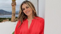 Elizabeth Hurley merupakan aktris dan model yang disebut awet muda. Dok. Instagram/elizabethhurley1
