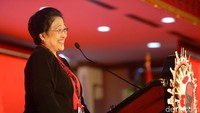 Megawati melempar sejumlah intermeso saat pidato politik di Kongres V PDIP. Salah satunya soal posisinya sebagai Ketua Dewan Pengarah Badan Pembinaan Ideologi Pancasila (BPIP).