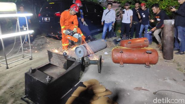 Penggerebekan BNN di Kramaat Jati: 6 Orang Ditangkap, 250 Kg Ganja Disita