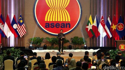 Jokowi Resmikan Gedung Baru ASEAN