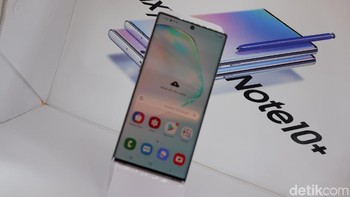 Baterainya 3.500 mAh dengan pengisian cepat 25W Foto: Adi Fida Rahman/detikINET