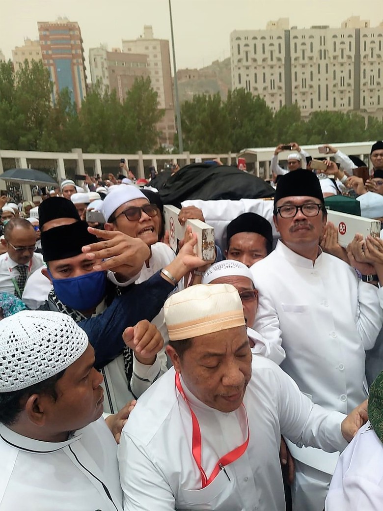 Dubes Agus Respons Gus Wafi soal Habib Rizieq Diminta Keluarga Pimpin Doa Dubes Agus Respons Gus Wafi soal Habib Rizieq Diminta Keluarga Pimpin Doa