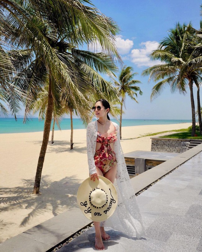 Carmen Yim dikenal punya gaya hidup jet set yang sering berpindah-pindah tempat hanya untuk berlibur. Seperti dalam foto ini, Carmen tengah berlibur ke Vietnam. Foto: Instagram