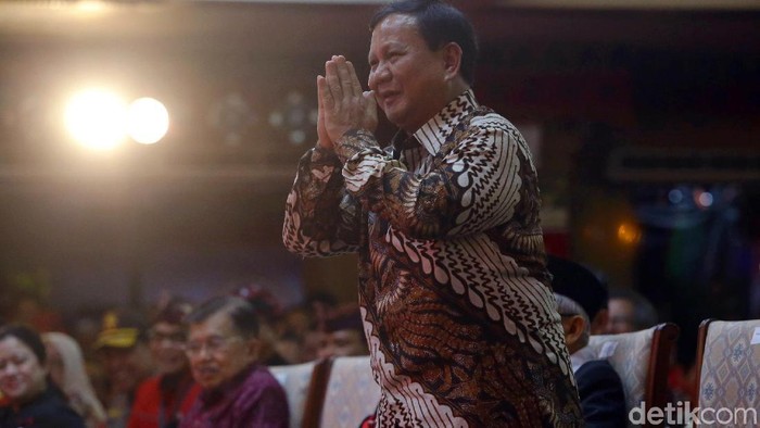 Prabowo Beri Hormat Saat Megawati Bercanda Deketin Saya