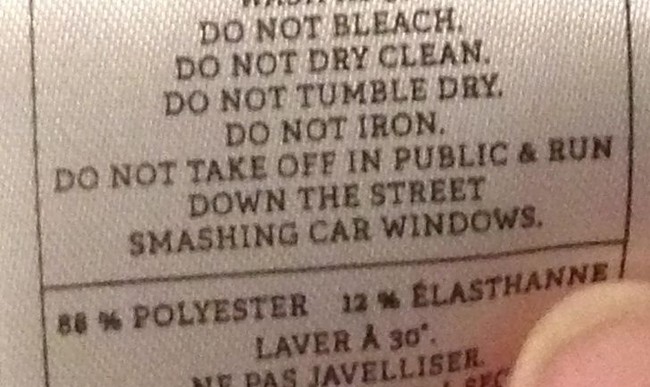 Sekadar mengingatkan, kamu jangan buka baju ini dan lari-lari dalam keadaan telanjang di tempat umum, ya! Foto: Instagram, Brightside