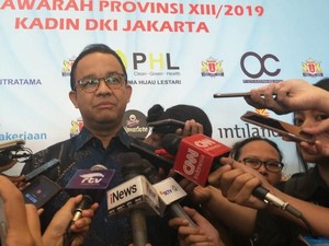 Anies akan Tambah Pasokan Air Bersih di Kawasan yang Kesulitan