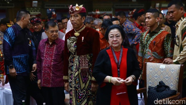 PDIP Mengunci Kursi: Menteri Terbanyak dan Ketua DPR PDIP Mengunci Kursi: Menteri Terbanyak dan Ketua DPR
