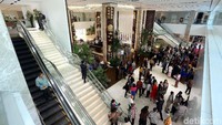 Konstruksi bangunannya juga sudah mengakomodasi bangunan tahan gempa.