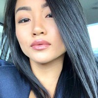 Aku tidak pernah khawatir atau merasa tidak nyaman berbicara mengenai pengalamanku mendapat kekerasan karena aku sudah mengatasinya sekarang. Sekarang aku mengubah rasa sakitku menjadi kekuatan. Aku ingin wanita lain bisa melakukannya juga. Aku dulu wanita yang dipukuli setiap hari dan sekarang aku atlet MMA tangguh dalam promosi terbesar di dunia dan tanpa takut membicarakannya. Itu cukup hebat, kata Bi Nguyen. Foto: Instagram @killerbeemma