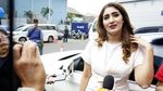 Tania Nadira, Honeymoon Sebulan di Eropa hingga Tiket Promo