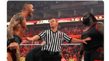 Lukaku di Inter digambarkan berebut nomor 9 dengan striker Mauro Icardi. Foto: istimewa