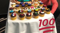  Duta Unicef ini pasti senang banget di hari ulang tahunnya. Sebab ia mendapat cake dan cupcake yang lucu-lucu. Foto: Instagram my_siwonest