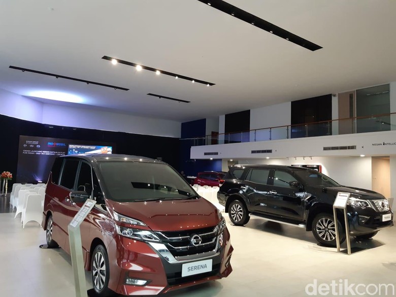 Diler Nissan-Datsun berstandar global di Puri Indah. Foto: Ridwan Arifin/detikOto Diler Nissan-Datsun berstandar global di Puri Indah. Foto: Ridwan Arifin/detikOto