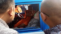 Hingga berakhir dengan pemerkosaan yang berujung pada dicekiknya korban hingga tewas.