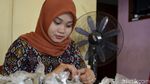 Siswi SMA Beli Motor dengan Uang Logam Sekarung