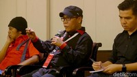 Politikus PDIP Masinton Pasaribu yang didapuk menjadi pembicara mengatakan hal tersebut menjadi salah satu alasan partainya melaksanakan Kongres V ini. Ia menilai partai politik sangat memiliki peranan dalam memperkuat kesiapan Indonesia dalam menghadapi tantangan global. Dengan kekuatan seluruh elemennya, parpol bisa menjadi pemandu untuk mencapai kondisi terbaik dalam menghadapi segala tantangan yang ada.