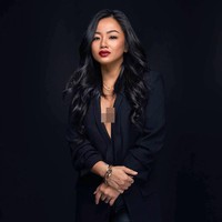 Wanita 29 tahun tersebut pun memberi pesan kepada sesama wanita. Pesanku adalah untuk melakukan sesuatu yang orang lain pikir kamu tidak bisa lakukan atau sesuatu yang kamu pikir kamu tidak bisa lakukan. Tidak perlu mengikuti jalanku, tapi ambil energiku, ujarnya. Foto: Instagram @killerbeemma