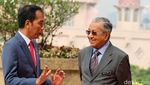 Momen Akrab Jokowi-Mahathir di Malaysia