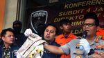Polisi Bekuk Pelaku Pencurian Melalui e-Banking
