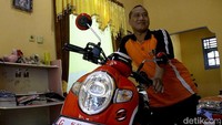 Kendati belum kelar menghitung namun motor idaman dari Aviani Tri Yulianti, siswi kelas XII IPS 1 SMA N Bojong ini telah diserahkan.
