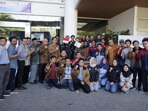 Tim Robot ITS Siap Ikut Kompetisi di Korea Selatan