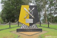 Tugu MacArthur di dekat Danau Sentani (Sastri/detikcom)