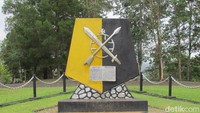 Tugu MacArthur di dekat Danau Sentani, yang dulunya adalah markas tentara sekutu (Sastri/detikTravel)