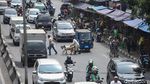 Terbentur Ingub, Pedagang Hewan Kurban Tetap Gelar Lapak di Trotoar