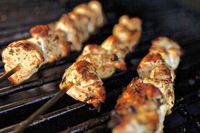 Mau Bikin Sate di Rumah? Ini Peralatan yang Penting Disiapkan 