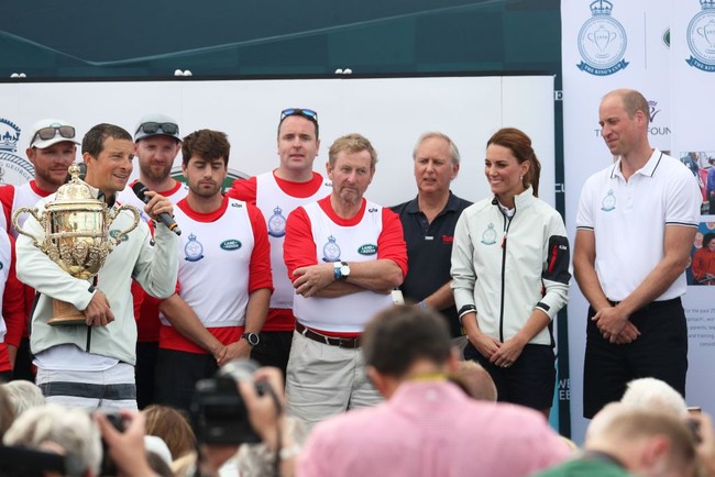 Di lomba tersebut, baik tim Pangeran William ataupun tim, tidak membawa pulang gelar juara utama. Pangeran William dan timnya berada di urutan ketiga, sementara Kate harus puas di posisi ke delapan. (Foto: Getty Images)