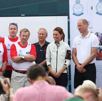 Di lomba tersebut, baik tim Pangeran William ataupun tim, tidak membawa pulang gelar juara utama. Pangeran William dan timnya berada di urutan ketiga, sementara Kate harus puas di posisi ke delapan. (Foto: Getty Images)