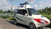 Hasil modifikasi tersebut juga membuat Prasad puas, karena ia sukses membuat dan mengendarai kendaraan mirip helikopter untuk pertama kalinya.  Foto: Pool (RushLane)