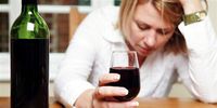 5 Negara Ini Punya Aturan Makan dan Minum yang Aneh