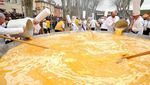 Perang Jeruk hingga Lari Bawa Pancake, Ini 10 Festival Makanan Seru