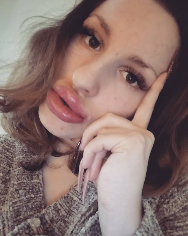 Saya suka ini dan saya juga mendapat pujian tentang penampilan saya, ujarnya seperti dilansir Daily Star. Foto: Instagram