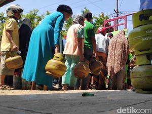 Elpiji 3 Kg Naik Jadi Rp 35.000, Orang Miskin Bagaimana?