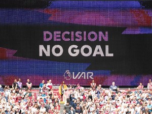 VAR: Awalnya Mengganggu, tapi Lama-lama Juga Terbiasa
