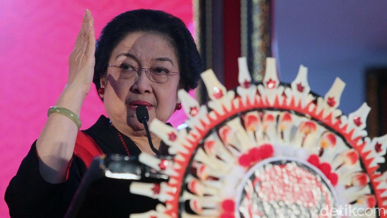 Megatrending (Ibuisme) Megawati Megatrending (Ibuisme) Megawati