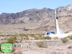 Terbang Naik Roket Sendiri, Pria Ini Ingin Buktikan Bumi Datar