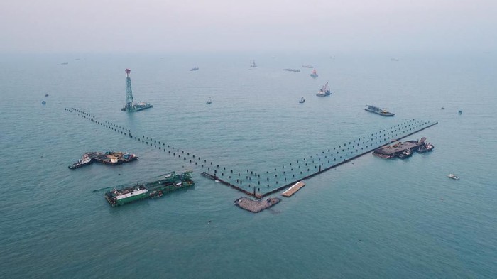 Pemerintah sedang membagun pelabuhan Patimban di Subang Jawa Barat. Intip yuk proyeknya.