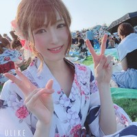 SaLA adalah salah satu cosplayer populer di Jepang. Beberapa waktu lalu, ia bikin netizen tercengang ketika memamerkan foto jadulnya. Foto: Twitter @SaLA_cos