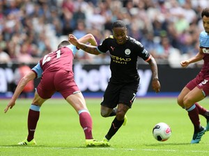 Sterling: City Kesulitan di Babak Pertama