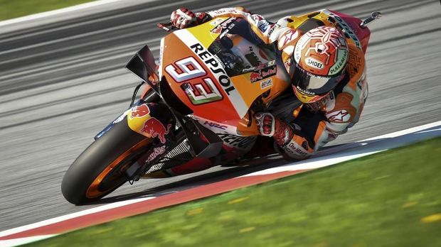 Marquez sukses meraih pole position di MotoGP Inggris 2019. (