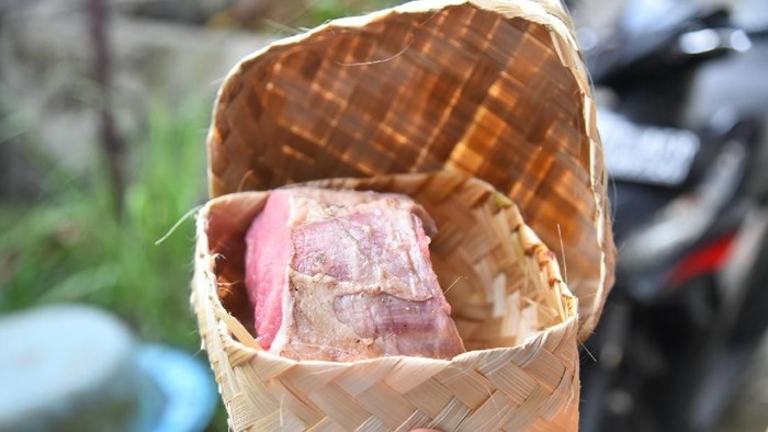 Pembagian daging kurban di Sumut pakai besek diapresiasi Gubernur Edy Rahmayadi (Dok. Istimewa)