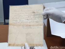 Sumber Sejarah Primer: Pengertian, Jenis, dan Contohnya