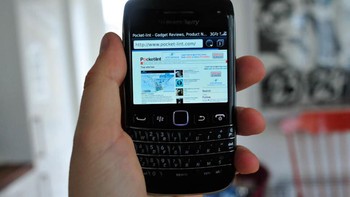 BlackBerry Bold 9790 Bellagio diluncurkan pada tahun 2011. Saat itu, Research in Motion yang menjadi produsennya berada di masa akhir puncak kejayaan, BlackBerry laris di banyak negara termasuk Indonesia. Foto: Pocket Lint