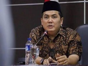Sekjen PBNU: Semoga UAS-Fatimah Berhasil Membina Rumah Tangga